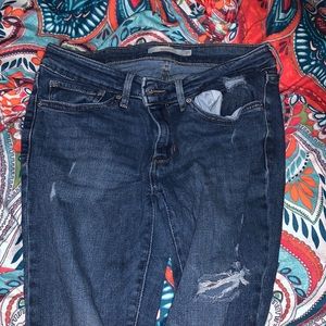 Levi’s 711 skinny jeans
